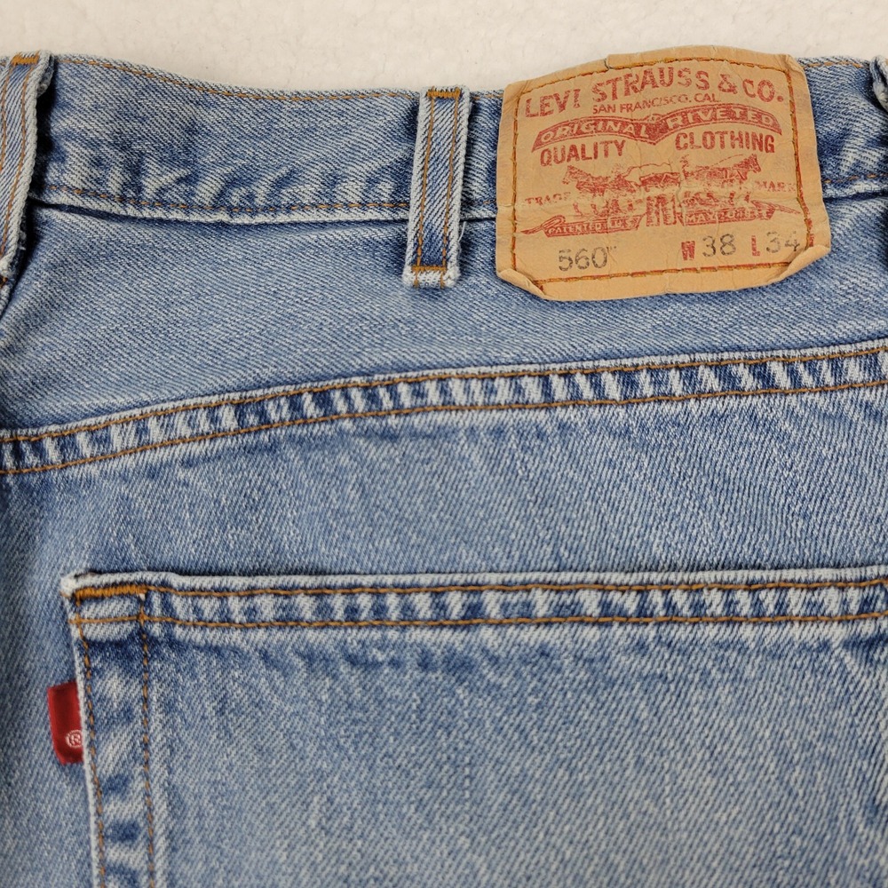 Levis 560 Comfort Fit Jeans Mens 38 x 34 Measures 36 x 32.5 Blue 100% Cotton